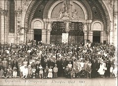 LOURDES 1967 PELERINAGE DES ORANAIS  (2)